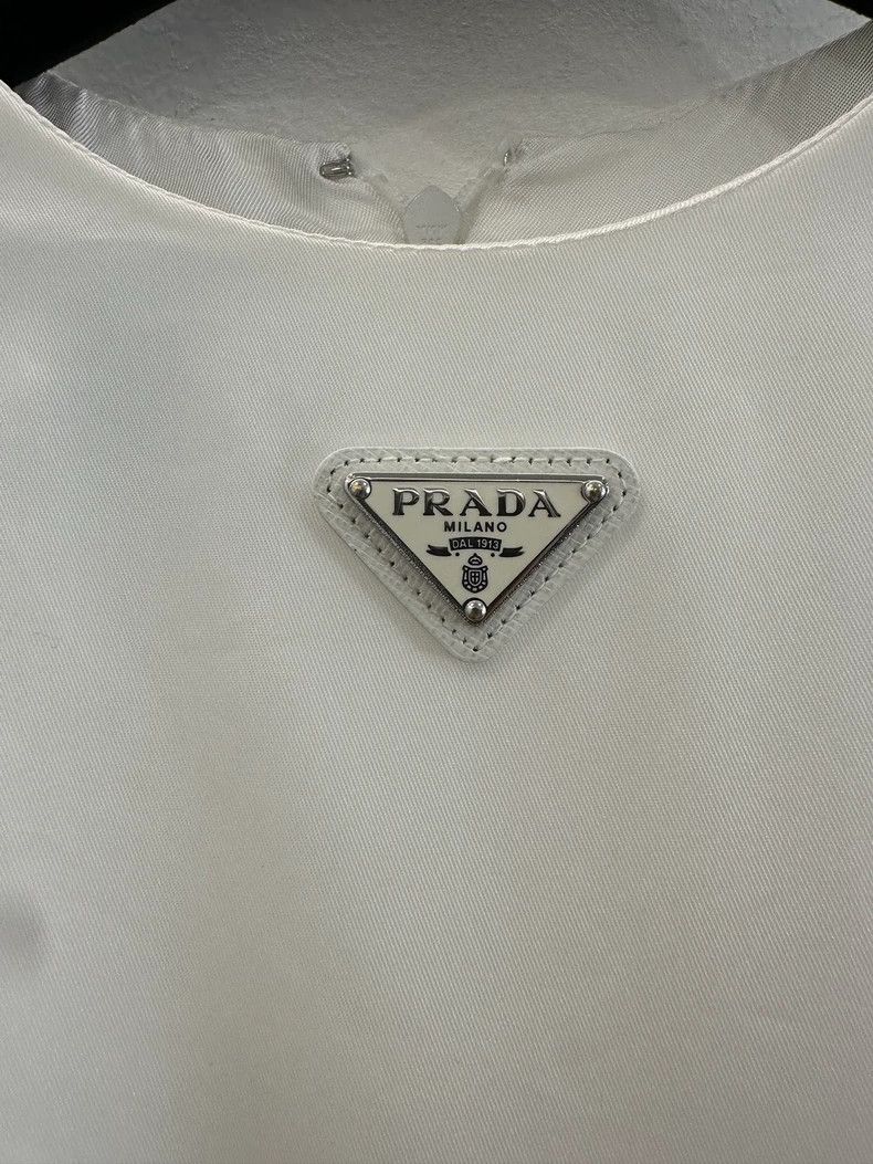 Prada Prada Logo triangle beige white vest dress 2501-Nextarrow Size XS / US 0-2 / IT 36-38 - 3 Thumbnail