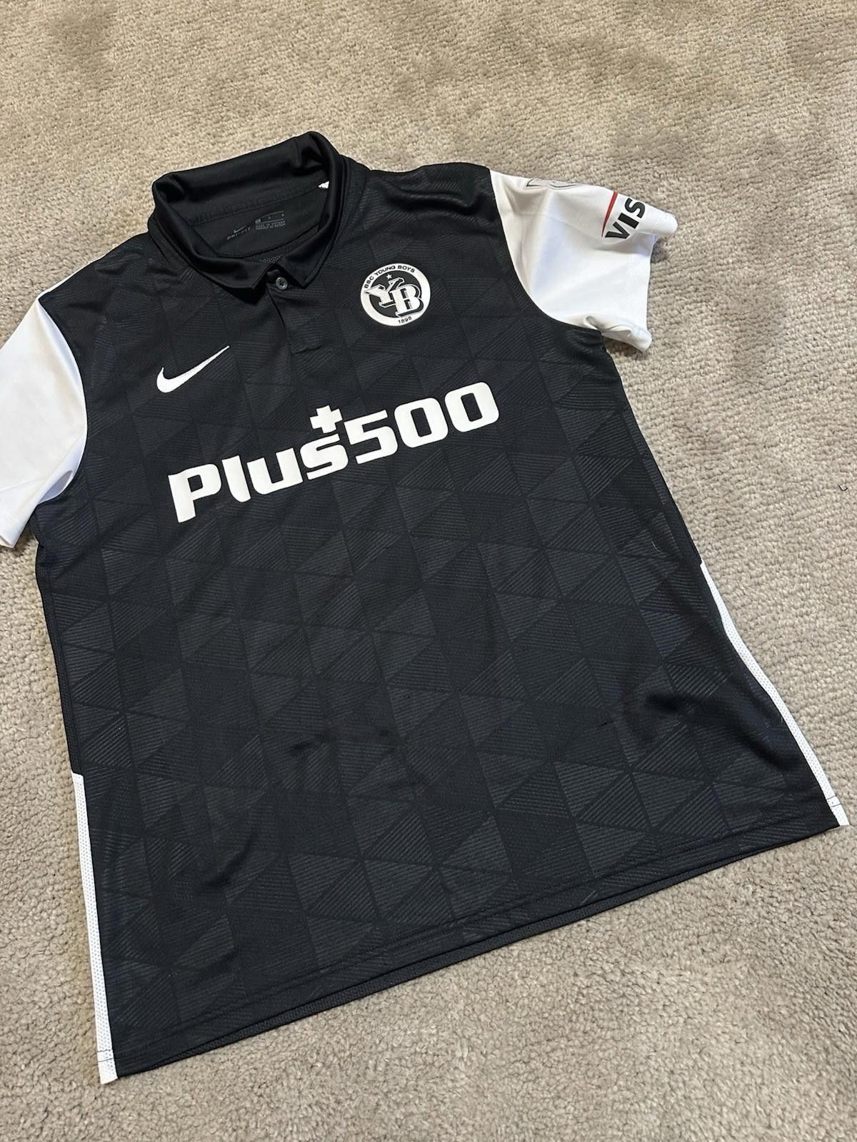 Nike YOUNG BOYS 2020 2021 THIRD FOOTBAL SHIRT SOCCER JERSEY NIKE Size ONE SIZE - 2 Thumbnail