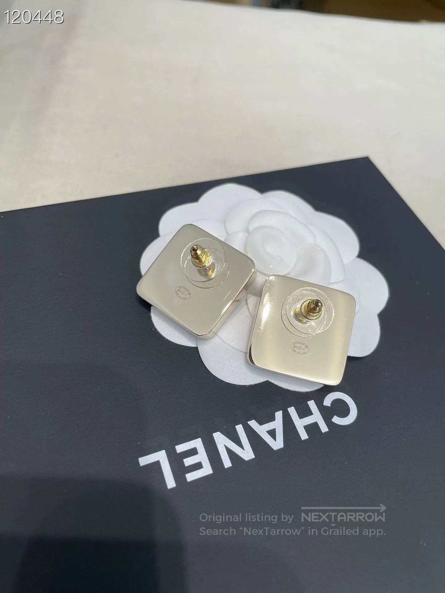 Chanel Chanel 23C White Square Black Round Earrings. Size ONE SIZE - 3 Thumbnail