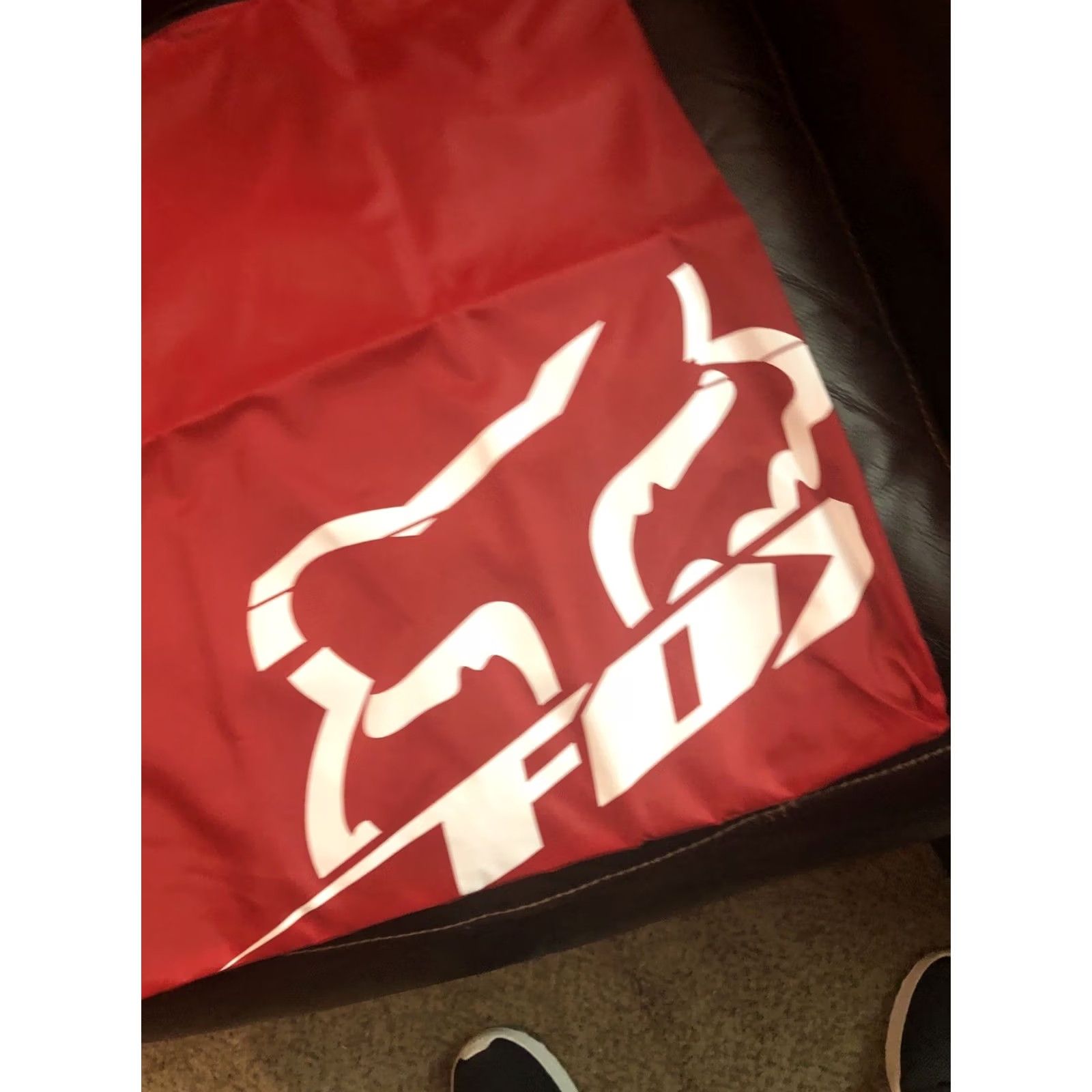 Vintage Fox Backpack Pouch Bag Mens Red Nylon Vinyl Zip Closure Casual Shoe Zipper Bag Fox Clothing Size ONE SIZE - 2 Thumbnail
