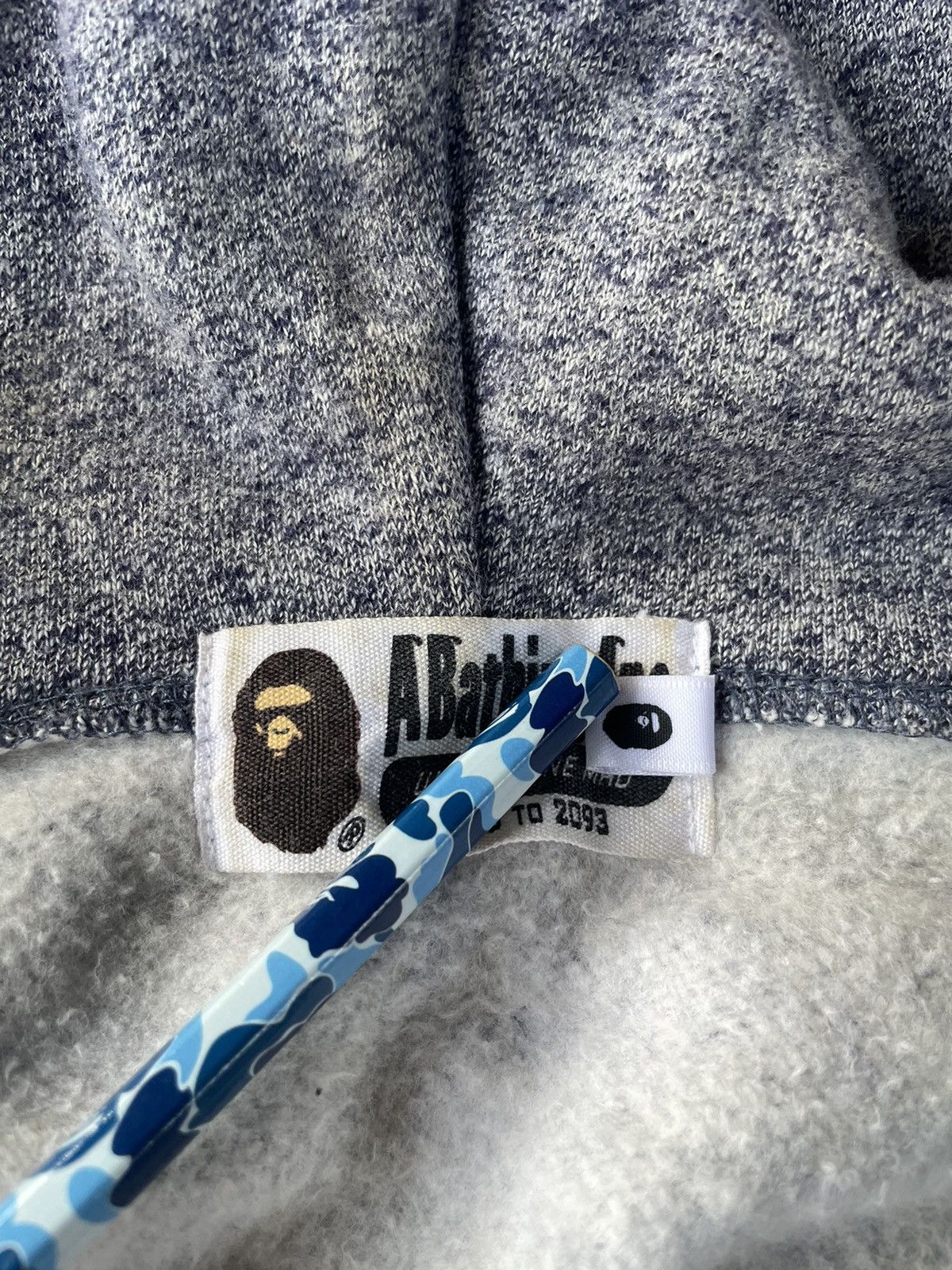 Bape Bape Half Camo Shark Fullzip Hoodie Size US L / EU 52-54 / 3 - 12 Thumbnail
