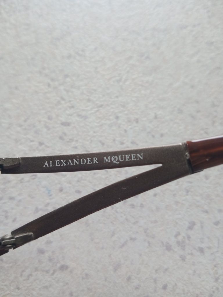 Alexander McQueen Alexander McQueen Sunglasses Prada Size ONE SIZE - 5 Thumbnail