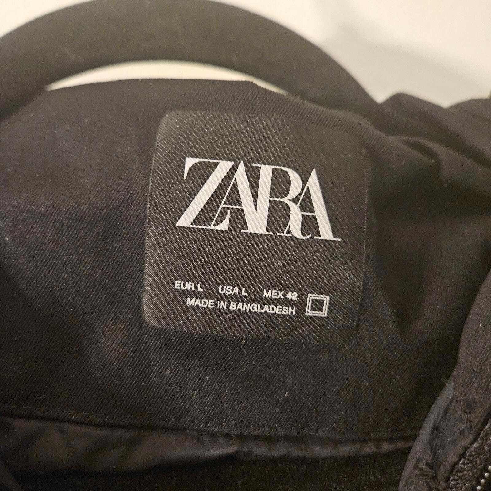 Zara Zara Black Full Zip Hooded Puffer Vest Mens Size Large Size US L / EU 52-54 / 3 - 3 Thumbnail