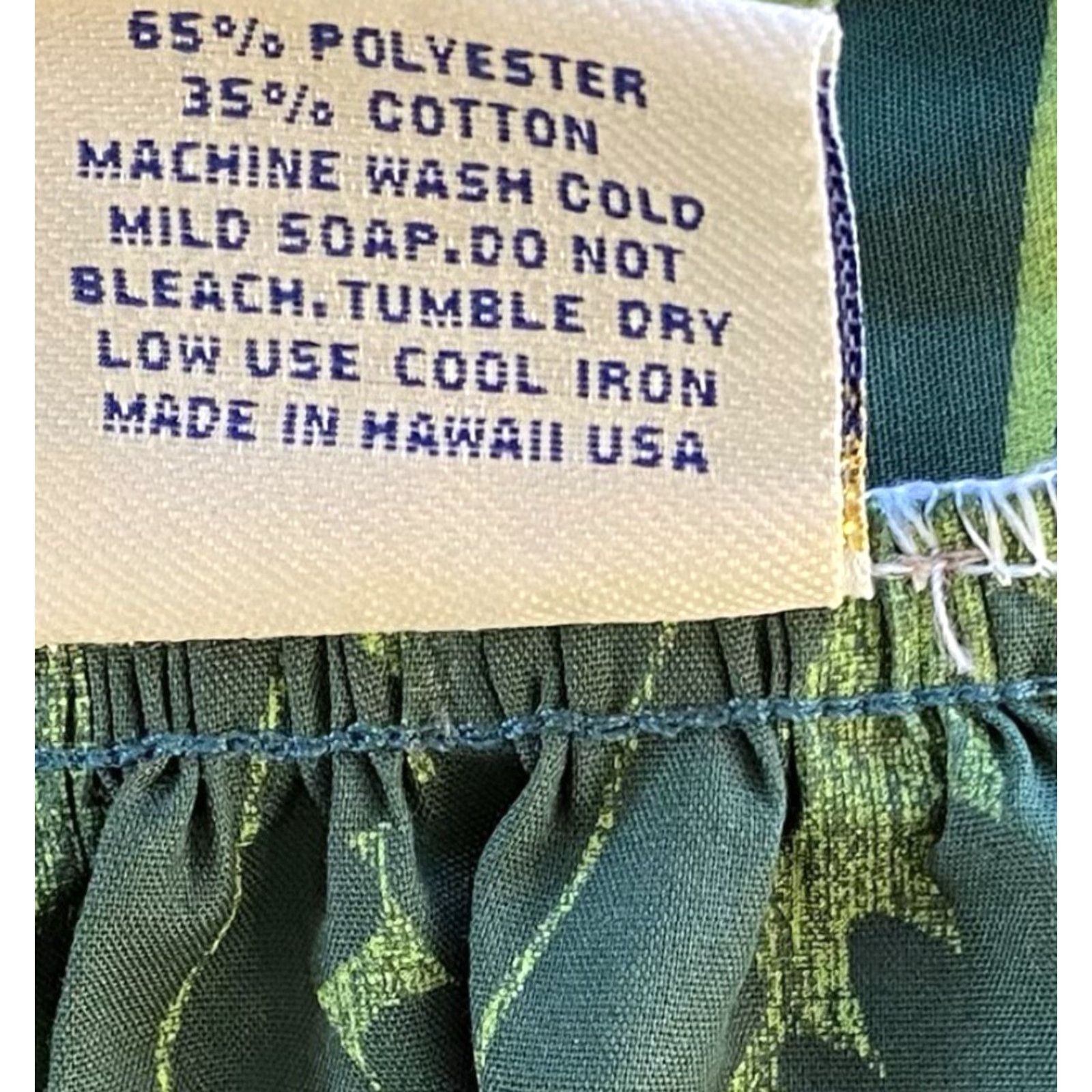Vintage Royal Creations Muumuu Hawaiian Dress Hawaii Aloha XL Green Midi Polyester Blend Tulip Sleeves ZIP Not a stretchy fabric? Size XL / US 12-14 / IT 48-50 - 7 Thumbnail