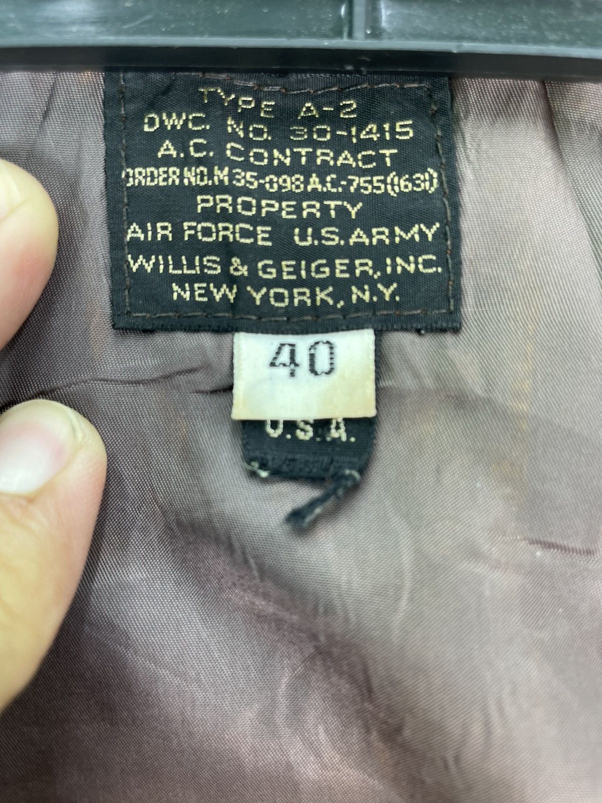 Vintage × Willis & Geiger Vtg Willis & Geiger A2 leather flight bomber USAF jacket Size US XXS / EU 40 - 9 Thumbnail