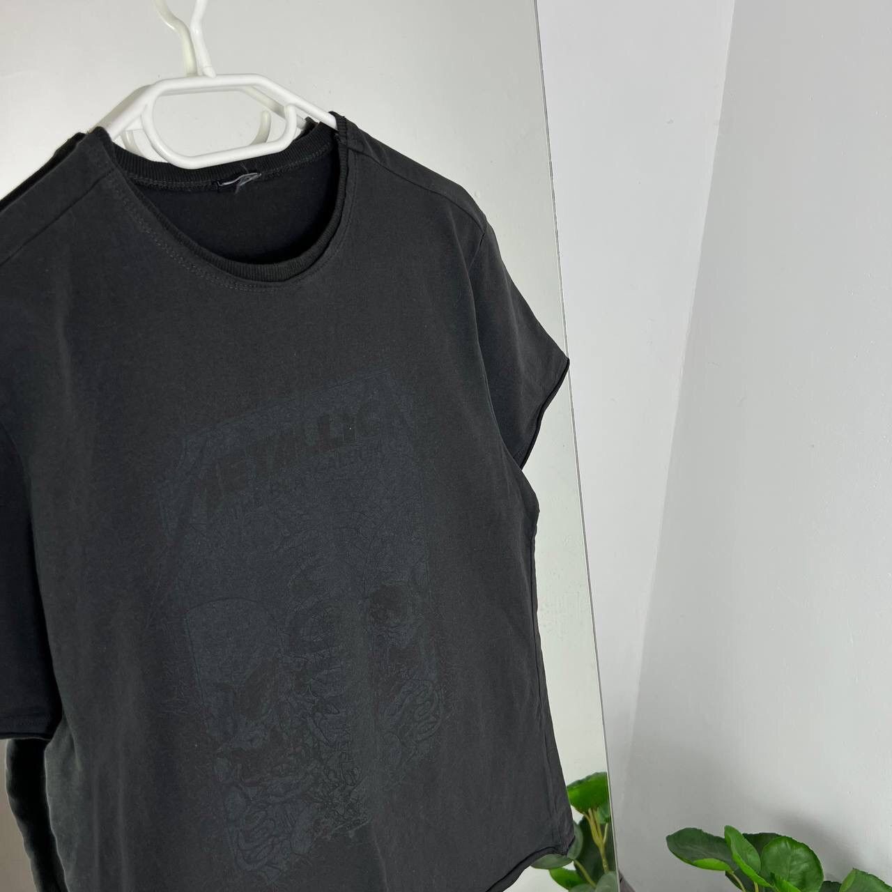 Metallica Rock T-Shirt Metallica Official Merch Big Print Y2K Style Size US S / EU 44-46 / 1 - 2 Thumbnail