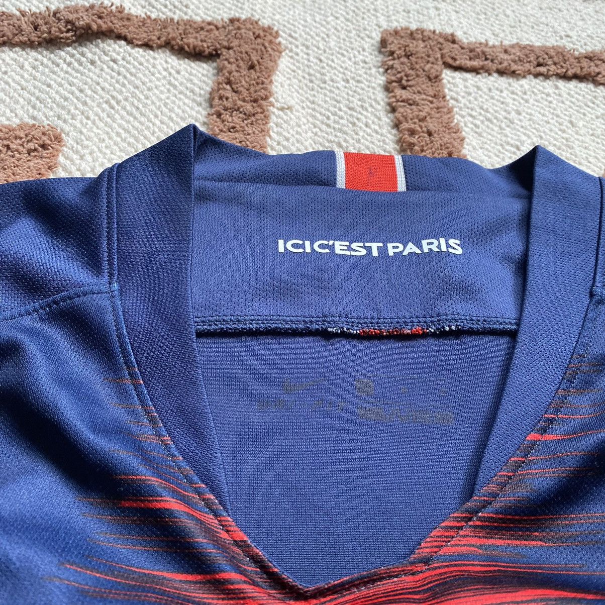 Nike NIKE PSG FC FLY EMIRATES JERSEY T SHIRT Size US L / EU 52-54 / 3 - 6 Thumbnail