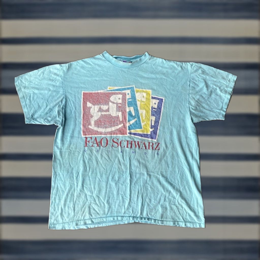 Vintage VINTAGE FAO Schwarz Toy Store Orlando Fifth Ave T-Shirt XL Crew Neck Short Sleeve Graphic Print Cotton Logo 90s Mens Size US XL / EU 56 / 4 - 1 Thumbnail