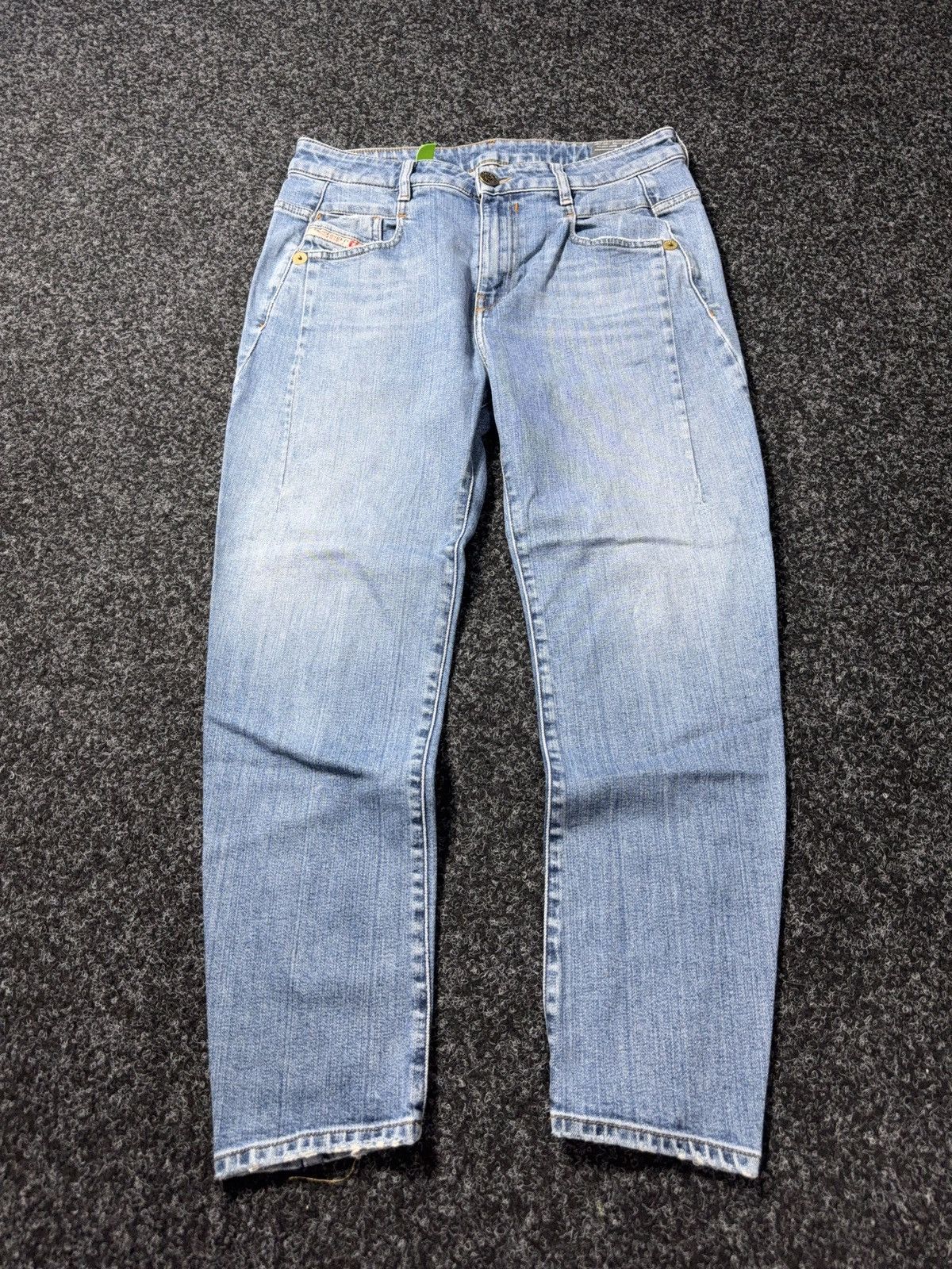 Diesel Luxury 00s Diesel D-Fayza Boyfriend Low Waist Tapered Jeans Size 27" / US 4 / IT 40 - 1 Thumbnail