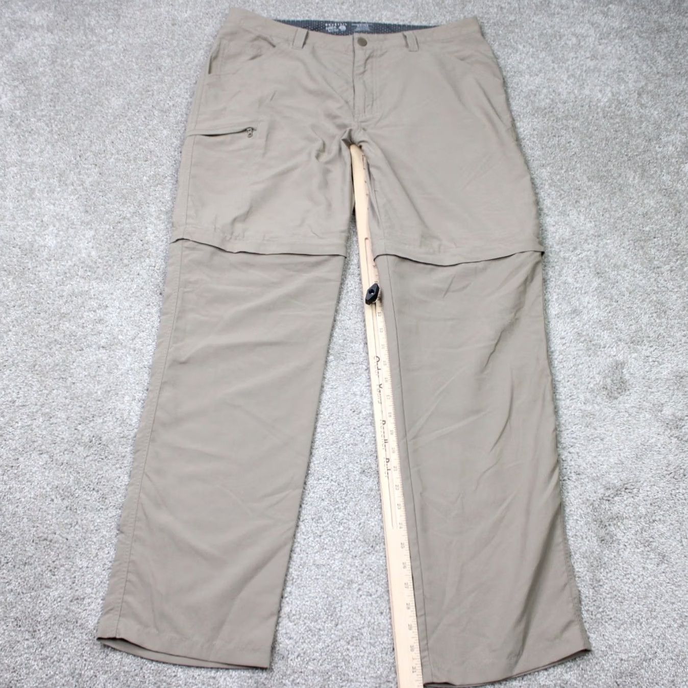 Mountain Hardwear Mountain Hardwear Jeans Mens 33x32 Beige Mountain Hardwear Jeans Mens 33x32 Beige Cargo Nylon Stretch 90s USA Mens Size US 33 - 2 Thumbnail