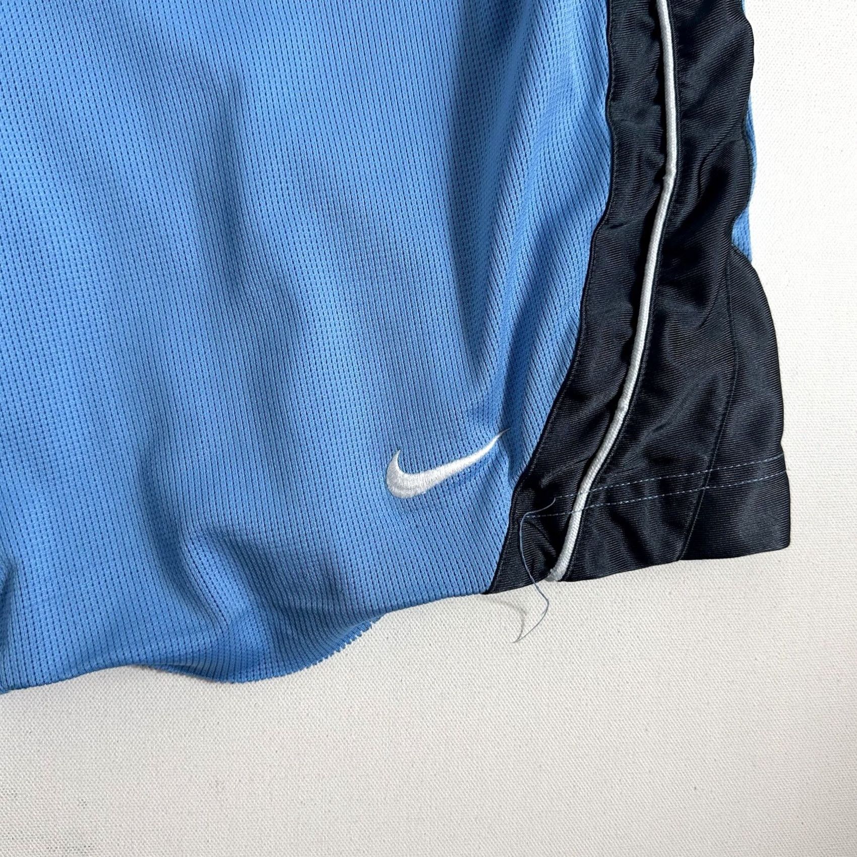 Nike VINTAGE Nike Basketball Shorts Mens L Blue Gray Tag Activewear Gym Size US 33 - 3 Thumbnail