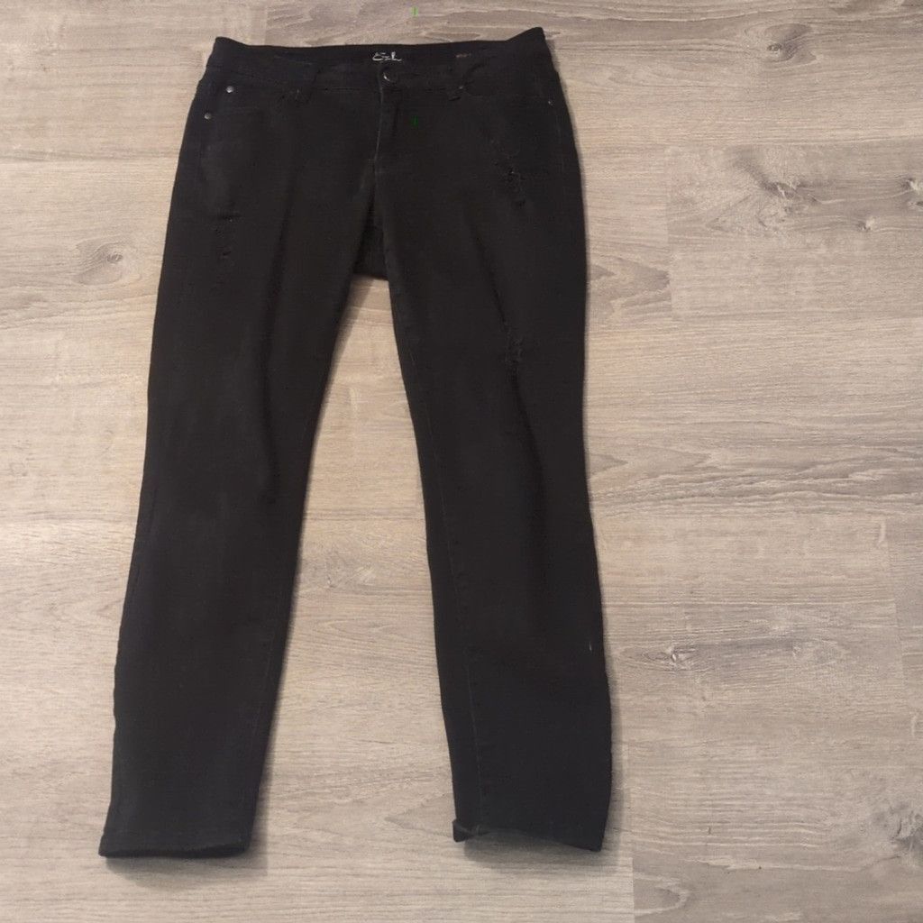 Other Earl black distressed skinny ankle jeans size 6 Size 28" / US 6 / IT 42 - 1 Thumbnail