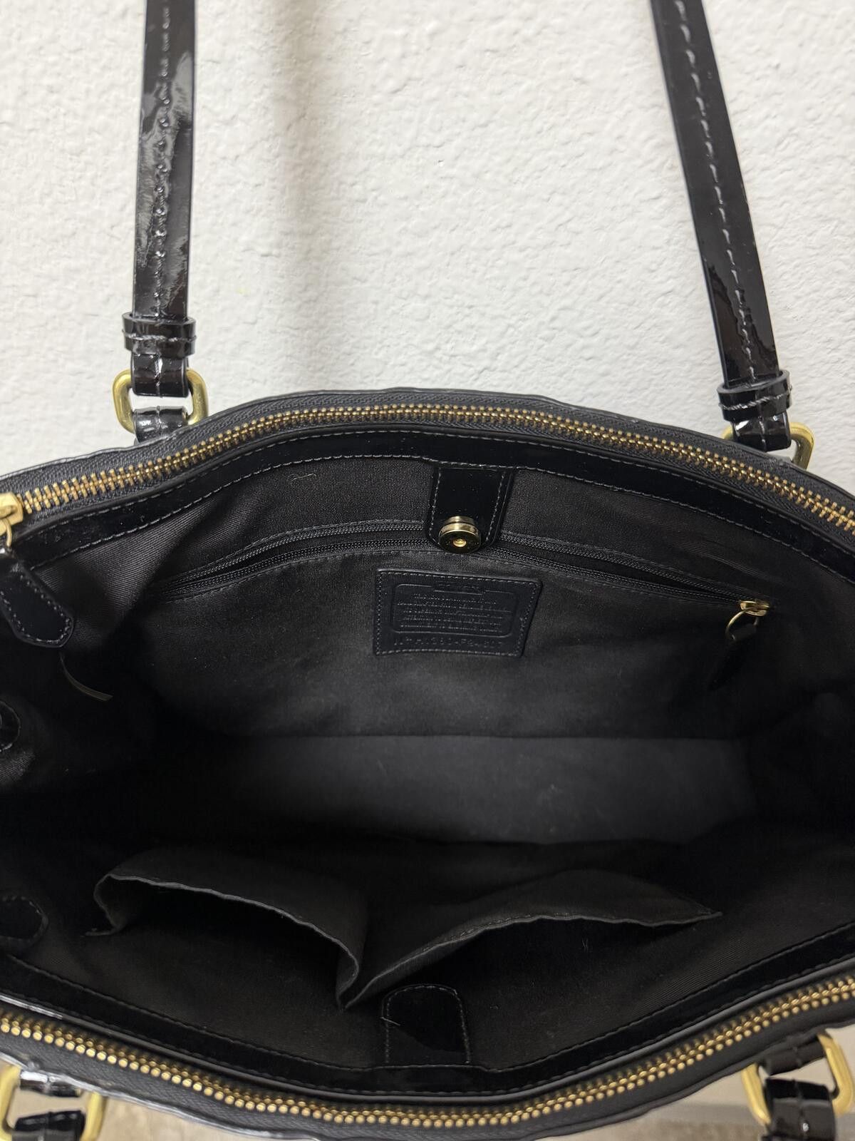 Coach Coach Black Patent Leather Shoulder Bag Size ONE SIZE - 4 Thumbnail