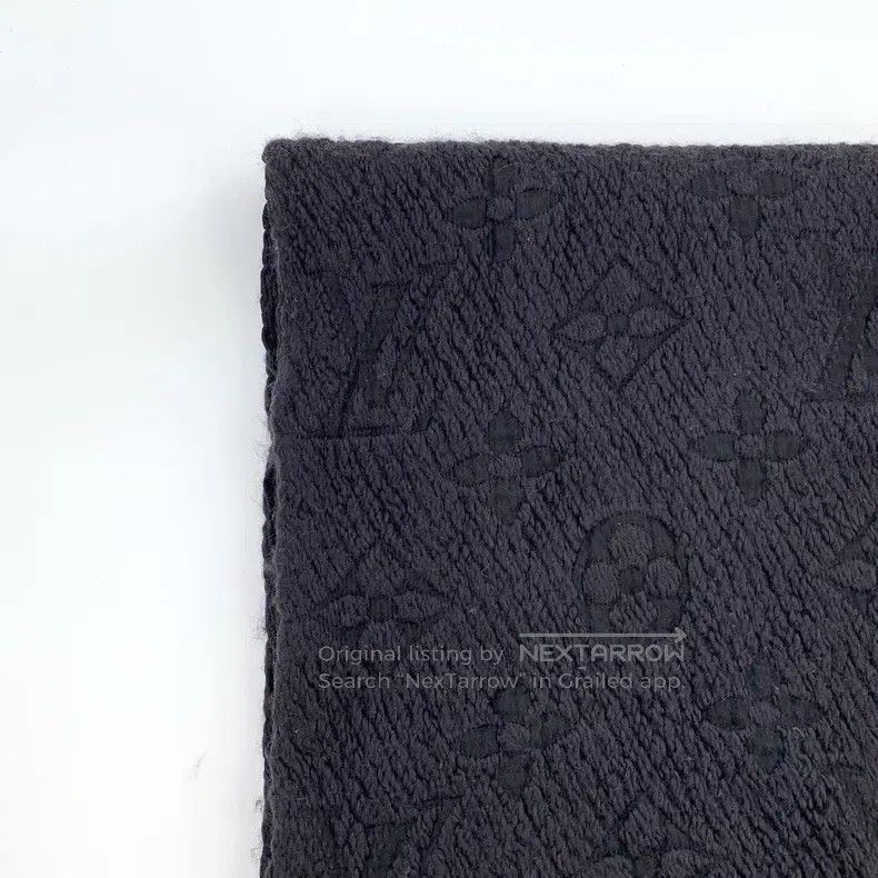Louis Vuitton Louis Vuitton Black logo jacquard full print wool fringe s Size ONE SIZE - 3 Thumbnail