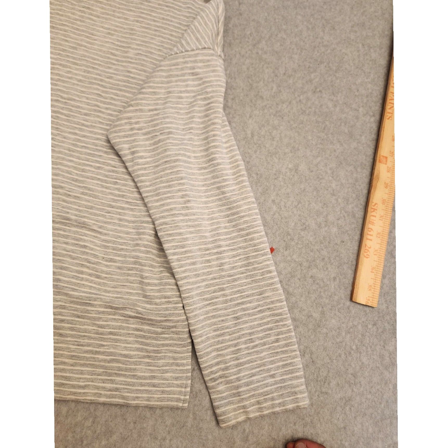Vineyard Vines Vineyard Vines Sweater Womens Medium Gray Striped Crewneck Pullover Knit Lightweight All Seasons Crew Neck Long Sleeve Womens Medium Size M / US 6-8 / IT 42-44 - 4 Thumbnail