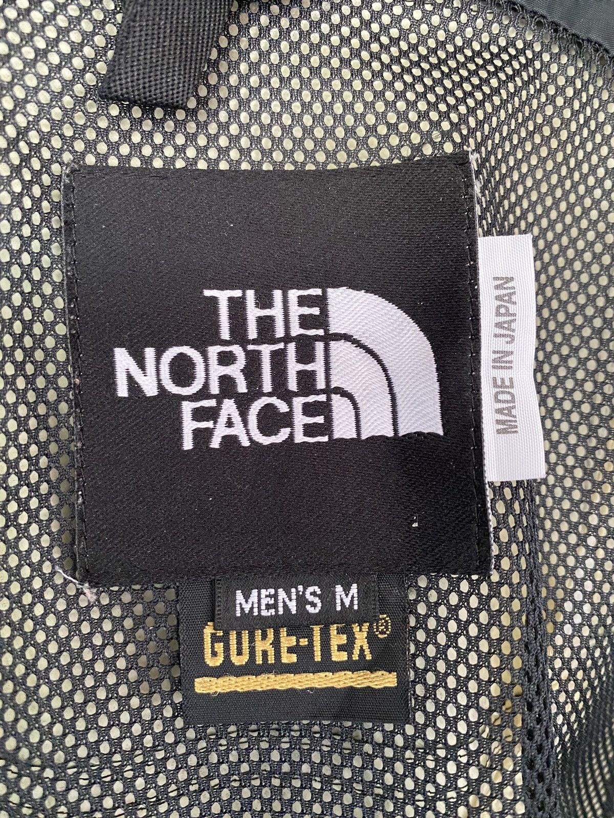 The North Face THE NORTH FACE Gore-Tex Hoodie Jacket (M) Size US M / EU 48-50 / 2 - 11 Thumbnail