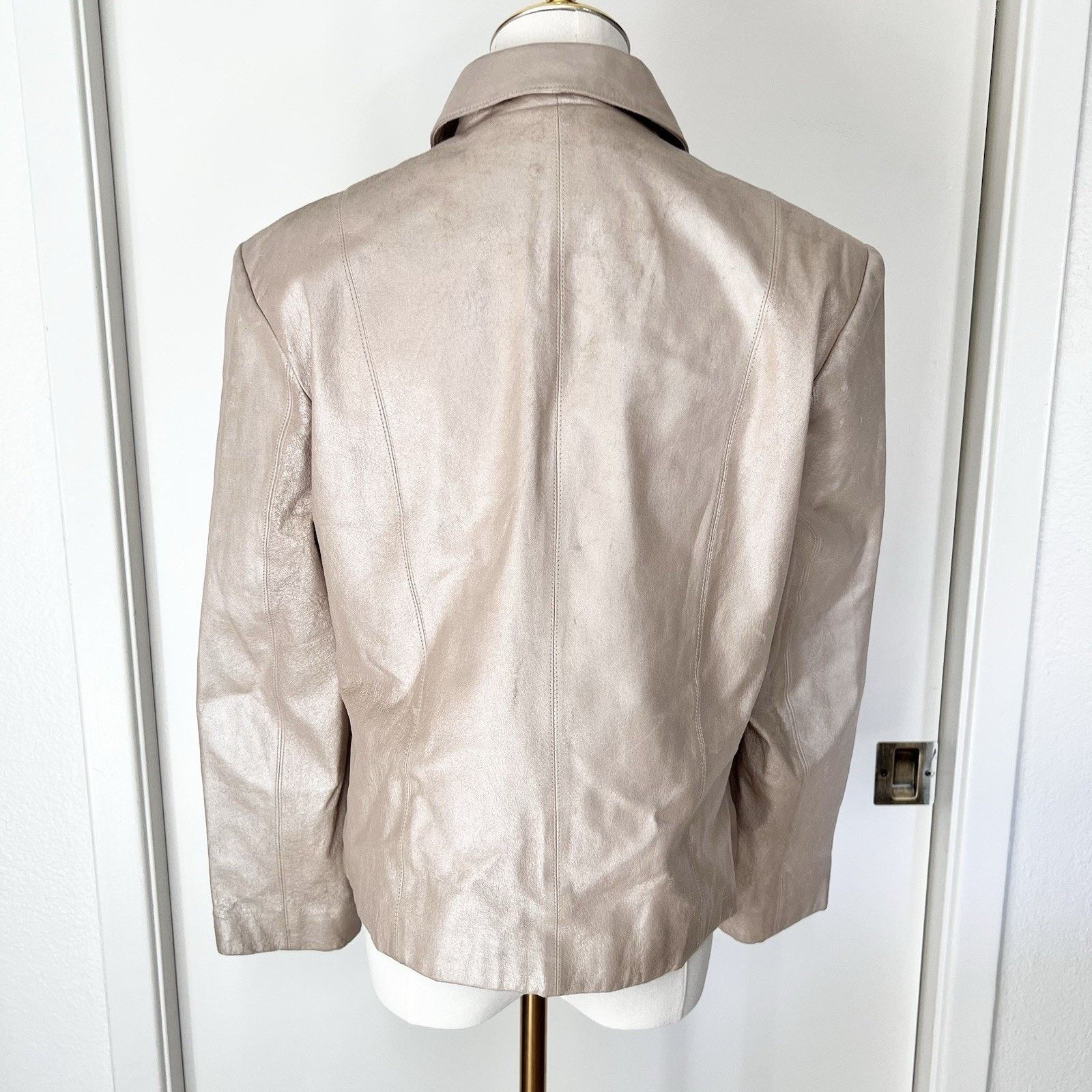 Adler Adler Collection Women (M) Beige Leather Jacket 90s Y2K Size M / US 6-8 / IT 42-44 - 2 Thumbnail