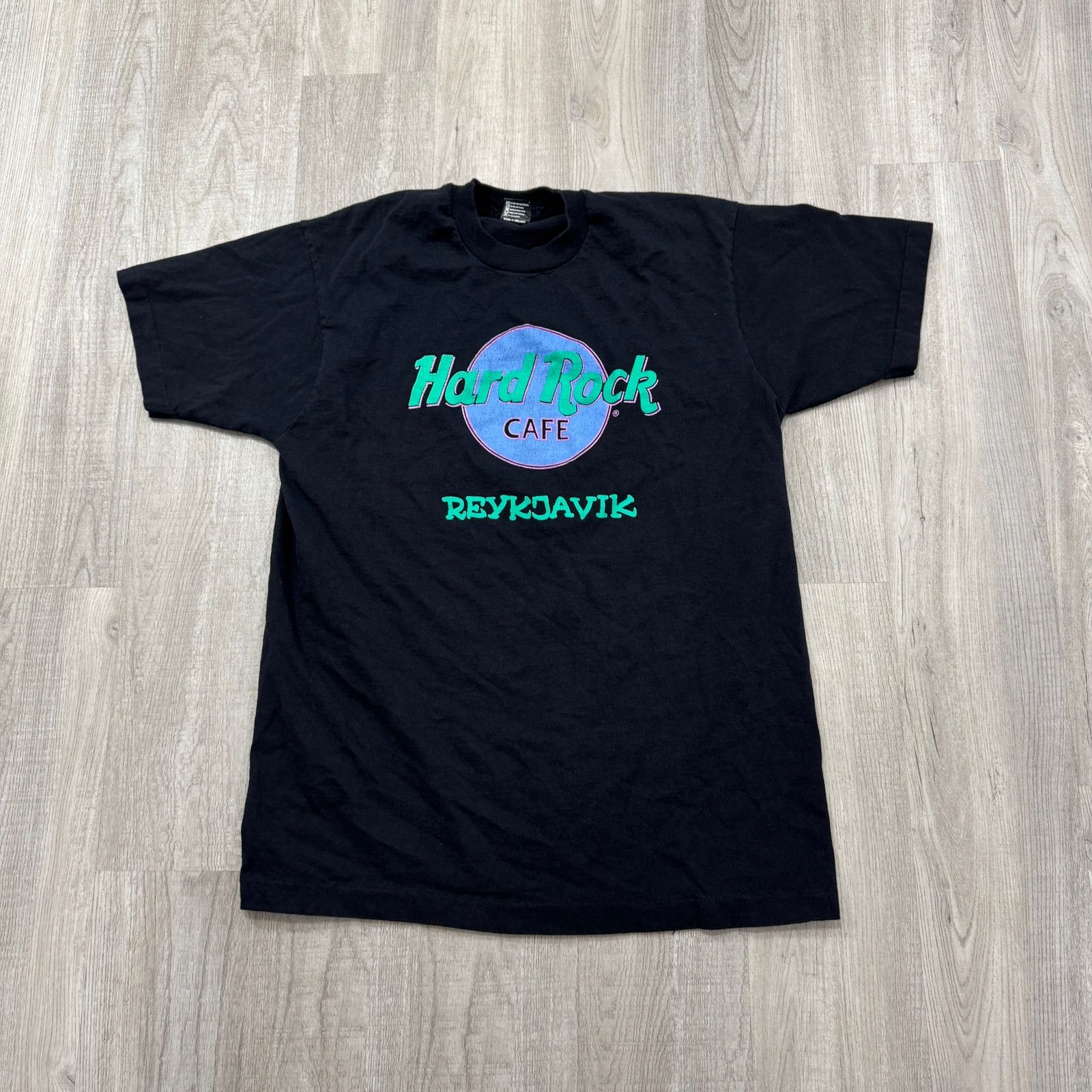 Vintage Vintage Hard Rock Cafe Reykjavik Iceland Shirt Men's XL 90s Size US XL / EU 56 / 4 - 1 Thumbnail