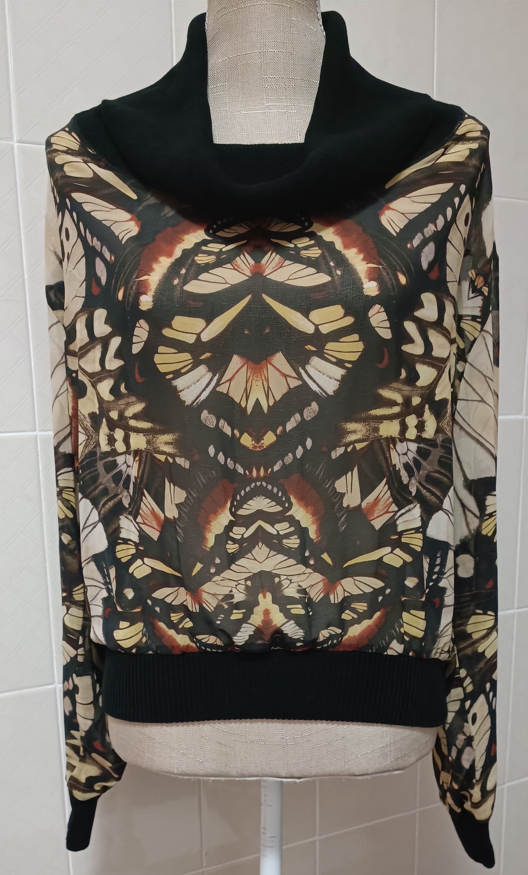 Jean Paul Gaultier Top with a butterfly print - Soleil collection by JPG Size L / US 10 / IT 46 - 1 Thumbnail