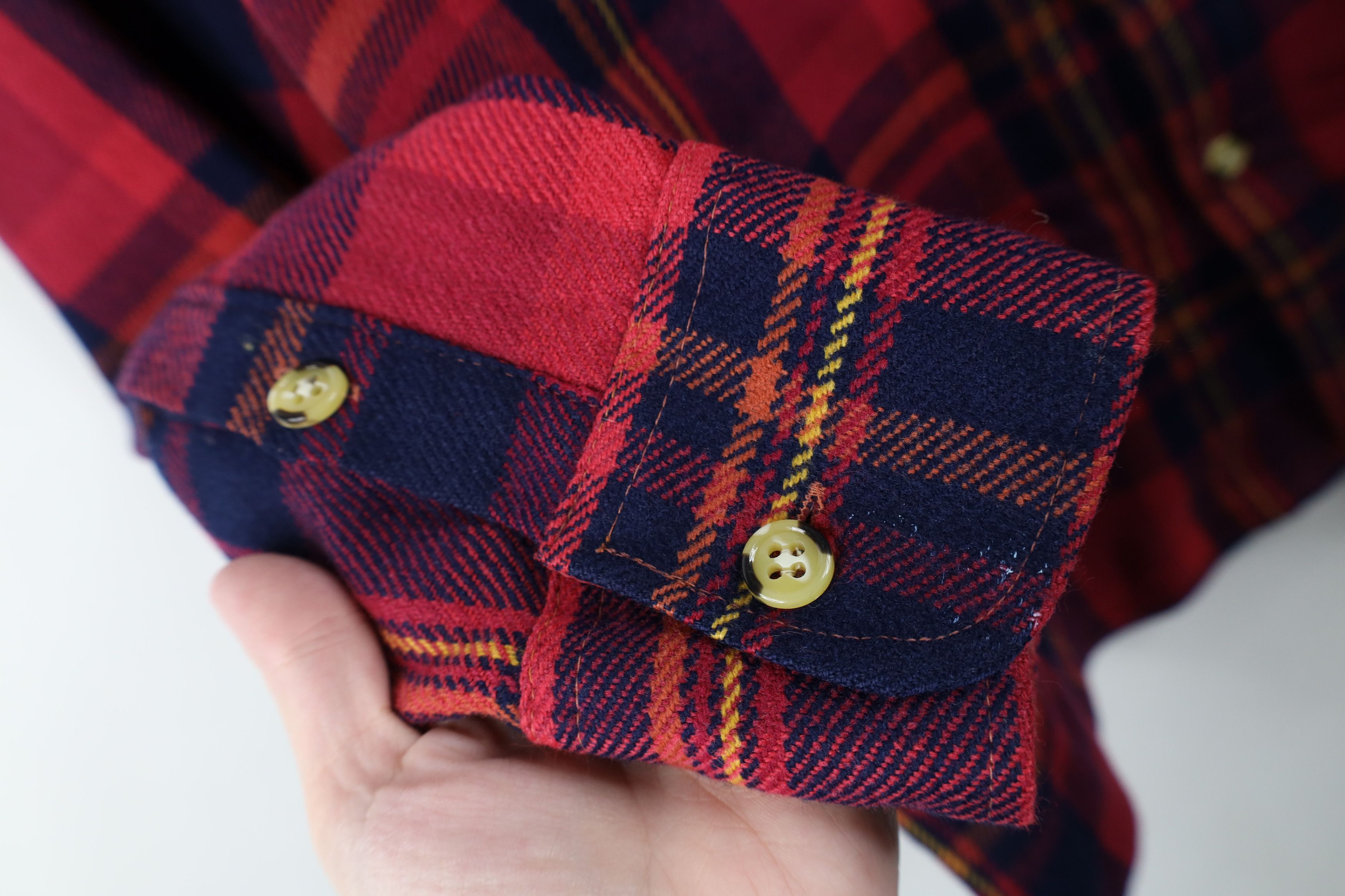 Vintage Vintage 70s Streetwear Knit Double Pocket Button Shirt Size US L / EU 52-54 / 3 - 7 Thumbnail
