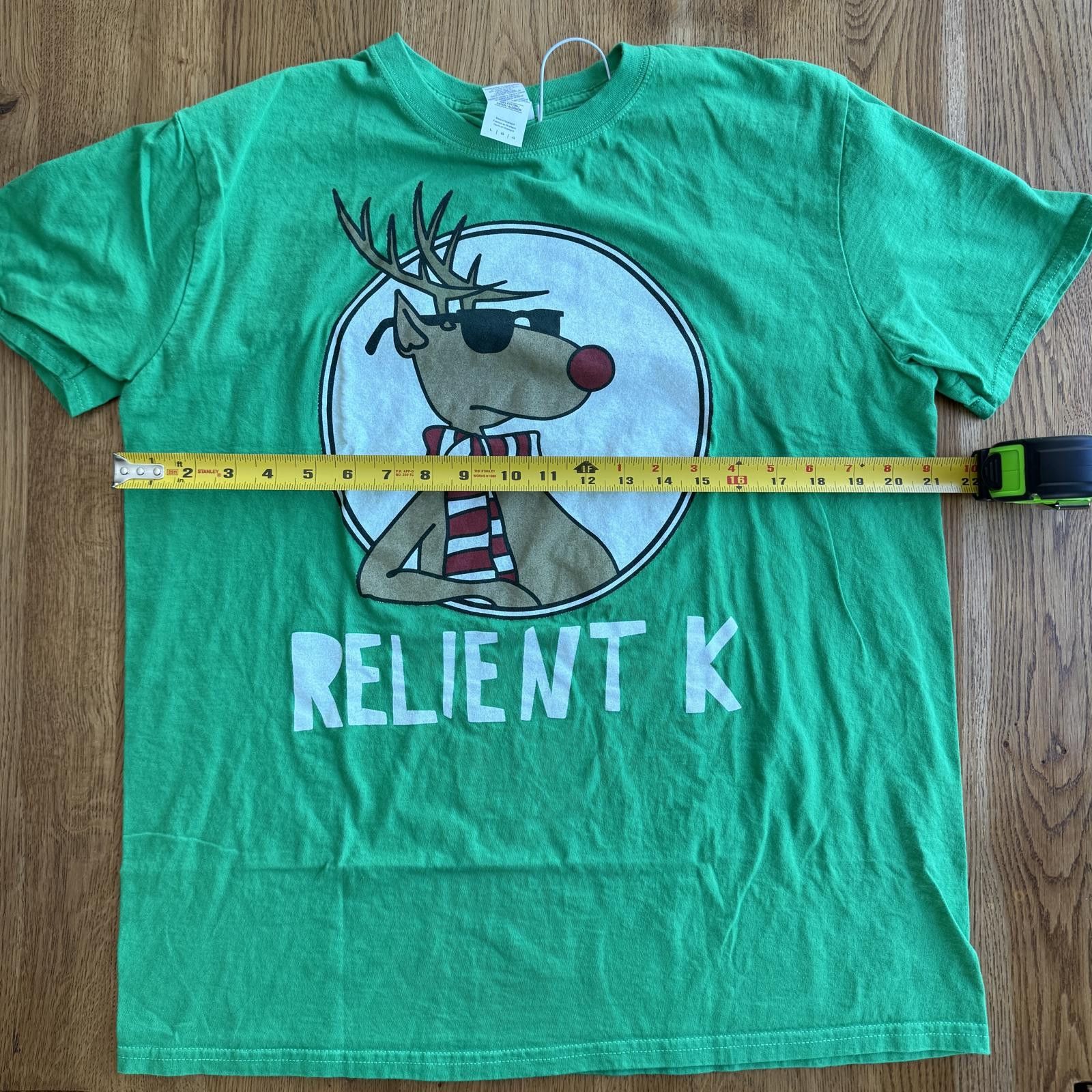 Designer Green Relient K Graphic T-Shirt Size Large Reindeer Vintage Size US L / EU 52-54 / 3 - 3 Thumbnail