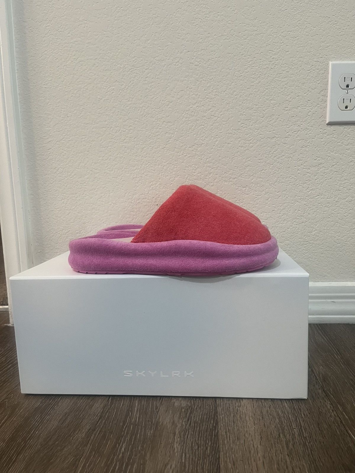 SKYLRK Skylrk Rest slides “Juice” colorway Size US 10 / EU 43 - 1 Thumbnail