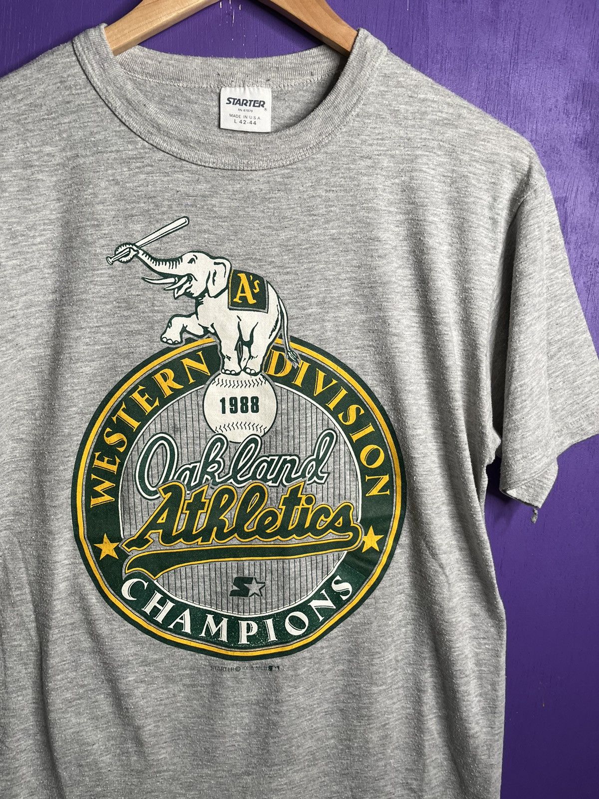 MLB × Starter × Vintage Vintage 1988 Starter Oakland athletics WD champs t-shirt Size US M / EU 48-50 / 2 - 3 Thumbnail