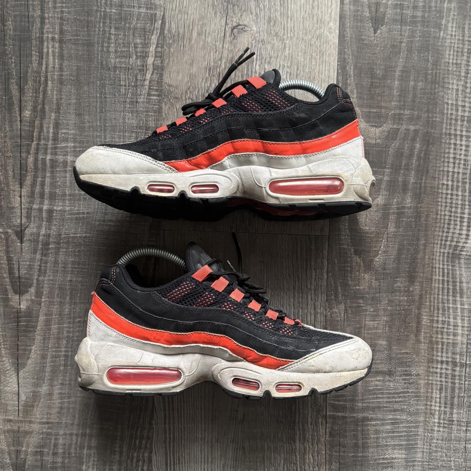 Nike NIKE • Air Max '95 "Baltimore Away" (8M) Size US 8 / EU 41 - 3 Thumbnail