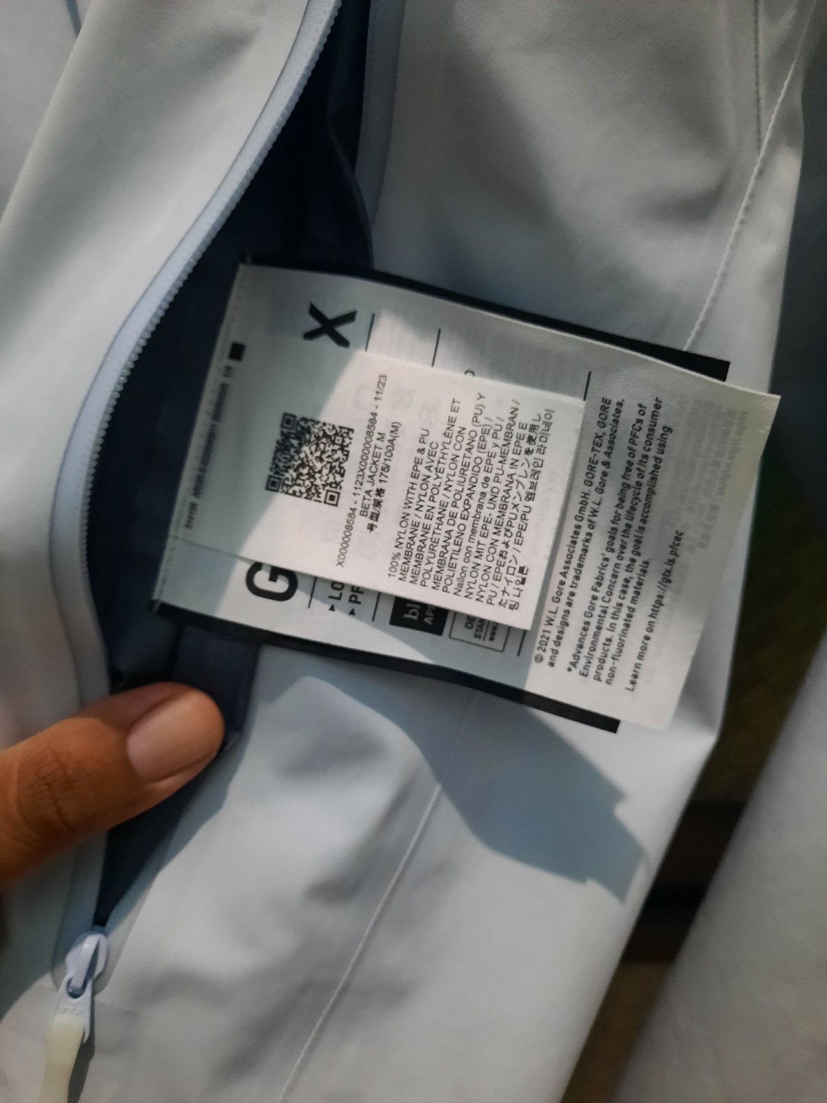 Arc'teryx Arcteryx Beta Jacket Size US M / EU 48-50 / 2 - 6 Thumbnail