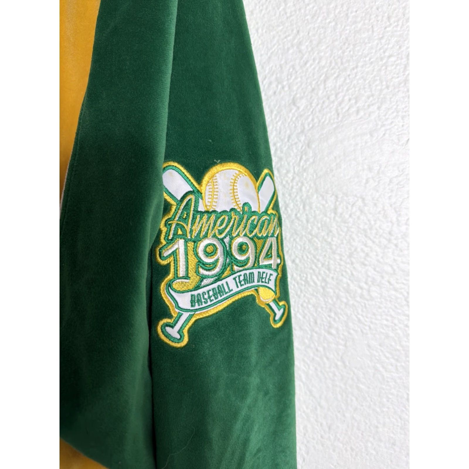 Vintage VINTAGE Y2K Men’s 3XL Pullover Oakland Long Sleeve Sweatshirt Green Yellow Hyphy Shirt Mens Size US XXL / EU 58 / 5 - 7 Thumbnail