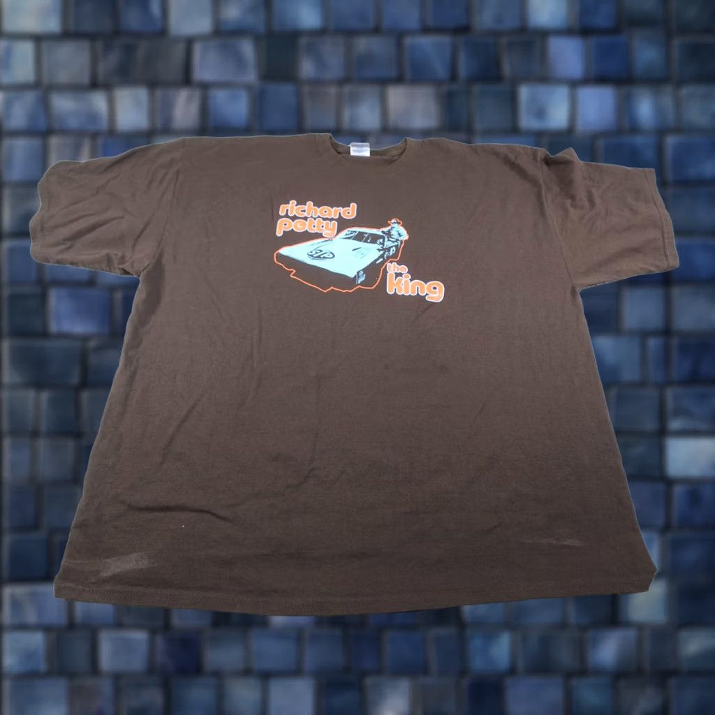 Gildan VINTAGE Richard Petty The King Shirt Mens 3XL Brown Racing Graphic Nascar Size US XXL / EU 58 / 5 - 1 Thumbnail