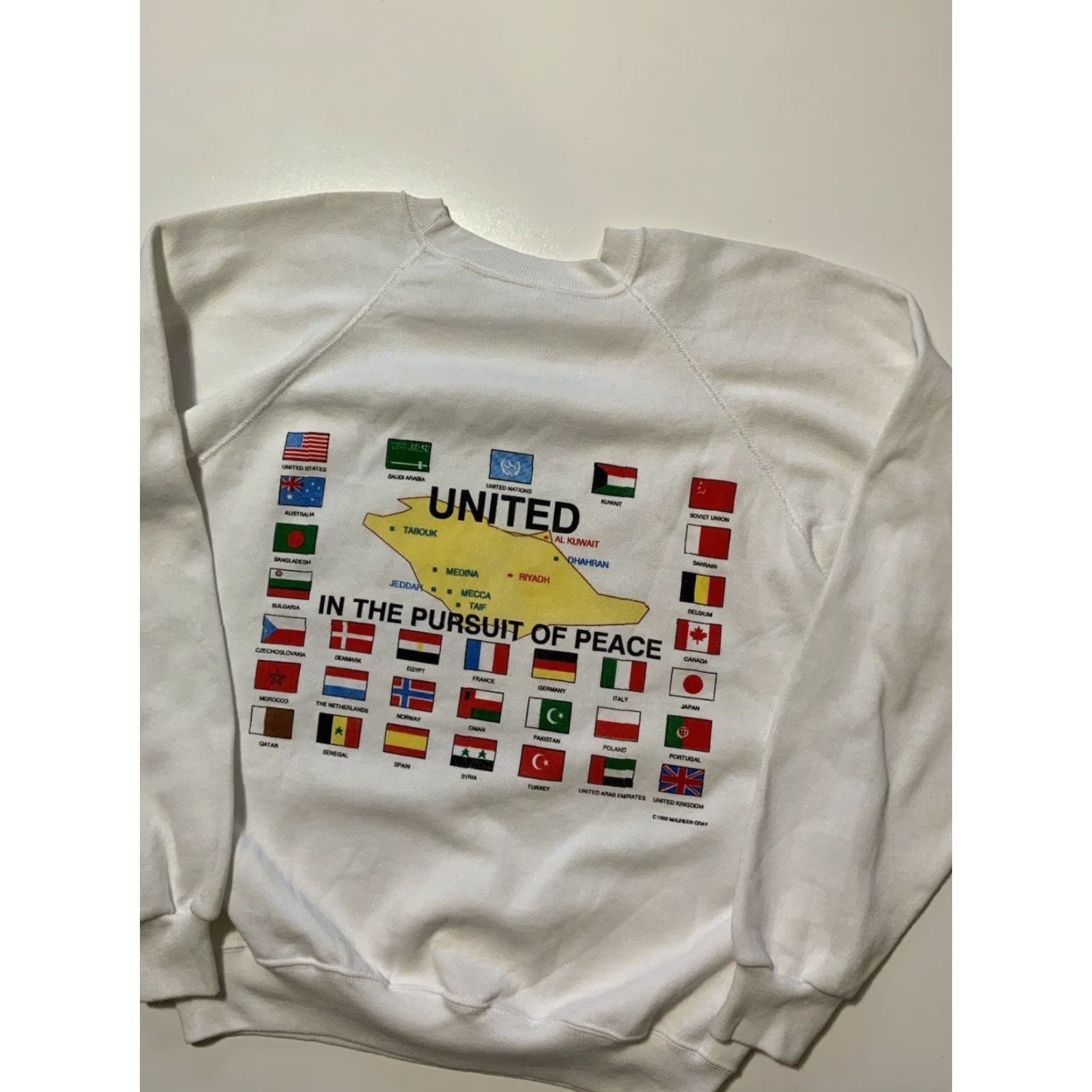 Hanes VINTAGE Operation Desert Storm Pursuit Of Peace Flags Military Sweatshirt L Size US L / EU 52-54 / 3 - 5 Thumbnail