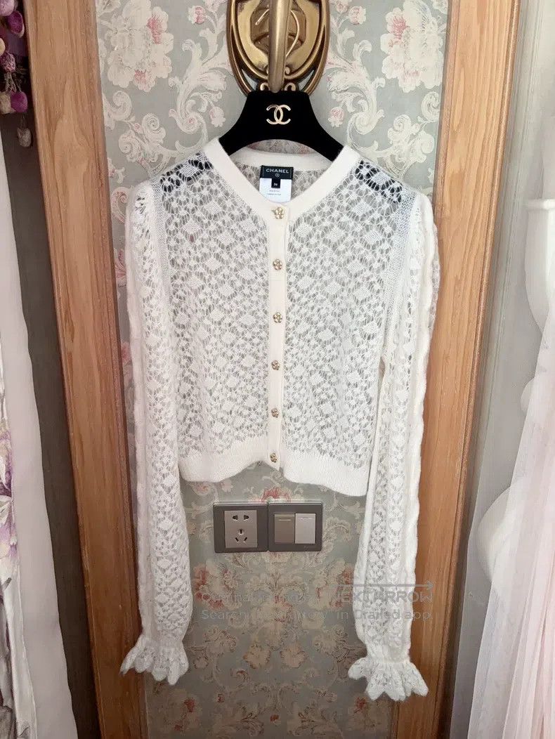 Chanel Chanel 23K hollow knitted cardigan coat Size XS / US 0-2 / IT 36-38 - 1 Thumbnail