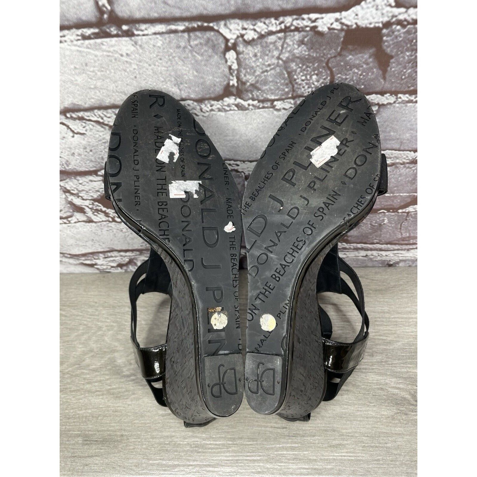 Donald Pliner Donald Pliner Black Patent Leather Back Zip Wedge Sandals Wo Size US 8.5 / IT 38.5 - 6 Thumbnail