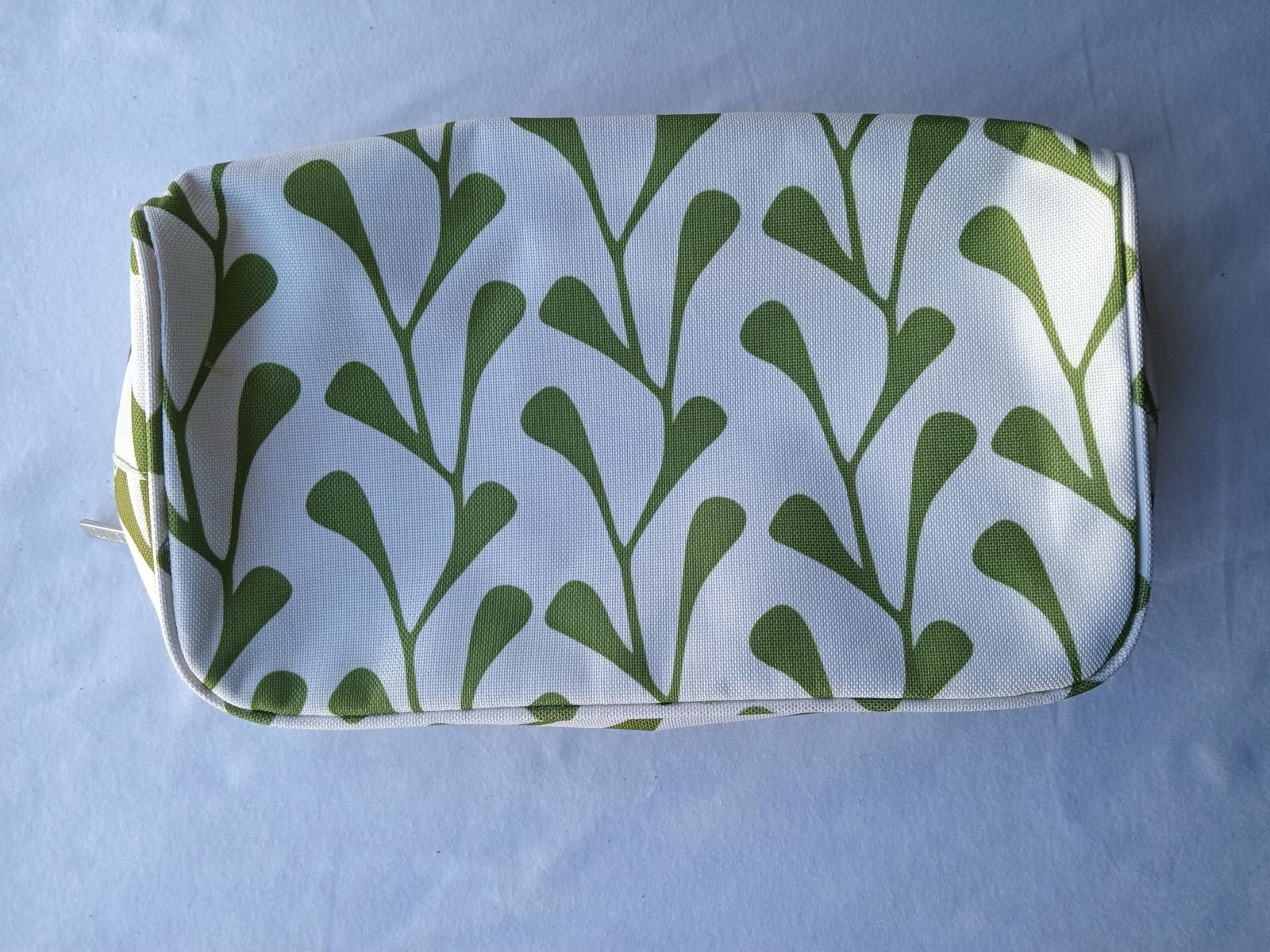 Clique Chic Green Leafy Print Cosmetic Pouch Size ONE SIZE - 3 Thumbnail