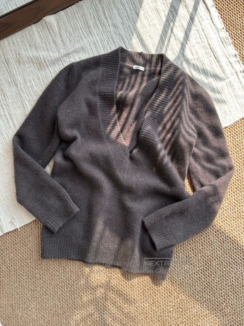 Hermes Hermes Deep V Cashmere Alpaca Mixed Knit Top, Women's, Dar Size S / US 4 / IT 40 - 2 Thumbnail