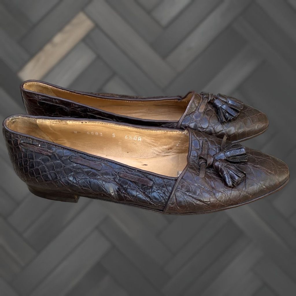Ralph Lauren Ralph Lauren Vintage Alligator Embossed Leather Tassel Flat Women Size 6.5 AA Brown Leather Lining Narrow Outsole Vintage Yes Shoes Size US 7 / IT 37 - 1 Thumbnail