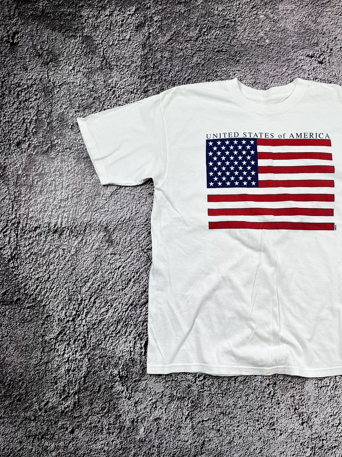 Vintage Vintage 90s United States of America USA Flag Big Logo Tee Size US XXL / EU 58 / 5 - 2 Thumbnail