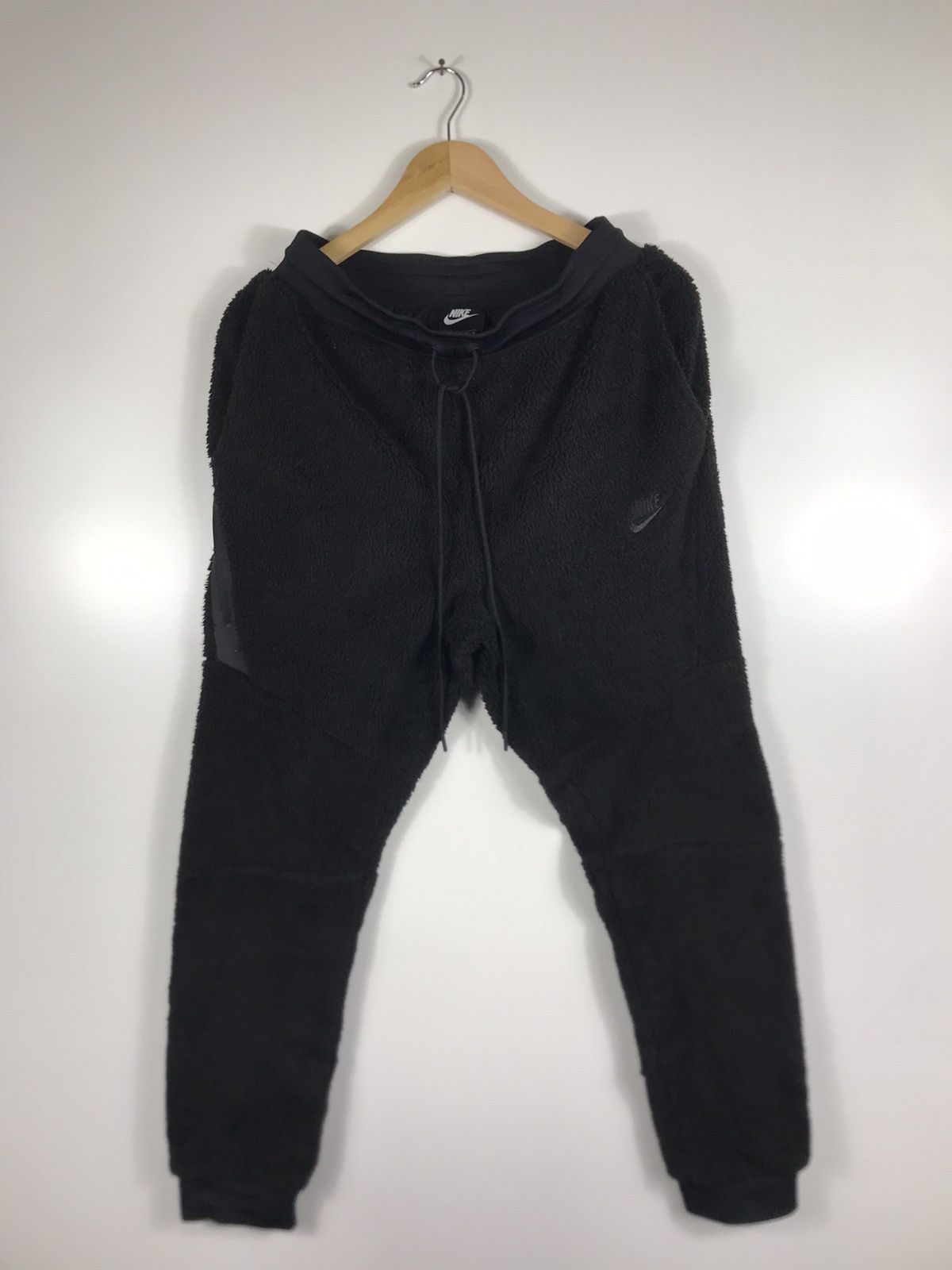 Nike 🔥Nike Embroidered Sherpa Fleece Zipper Sweatpants Size US 33 - 1 Thumbnail