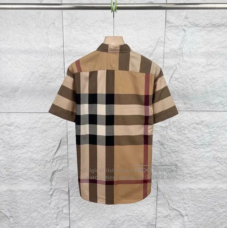 Burberry Burberry Khaki Short Sleeve Shirt for Men. Size US S / EU 44-46 / 1 - 2 Thumbnail