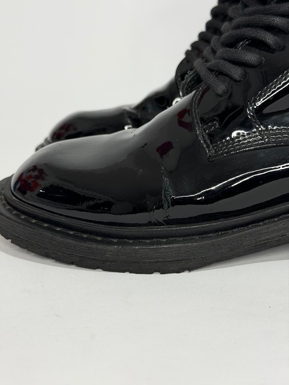 Ann Demeulemeester ANN DEMEULEMEESTER PATENT LEATHER BLACK ANKLE BOOTS EU35 Size US 5 / IT 35 - 8 Thumbnail