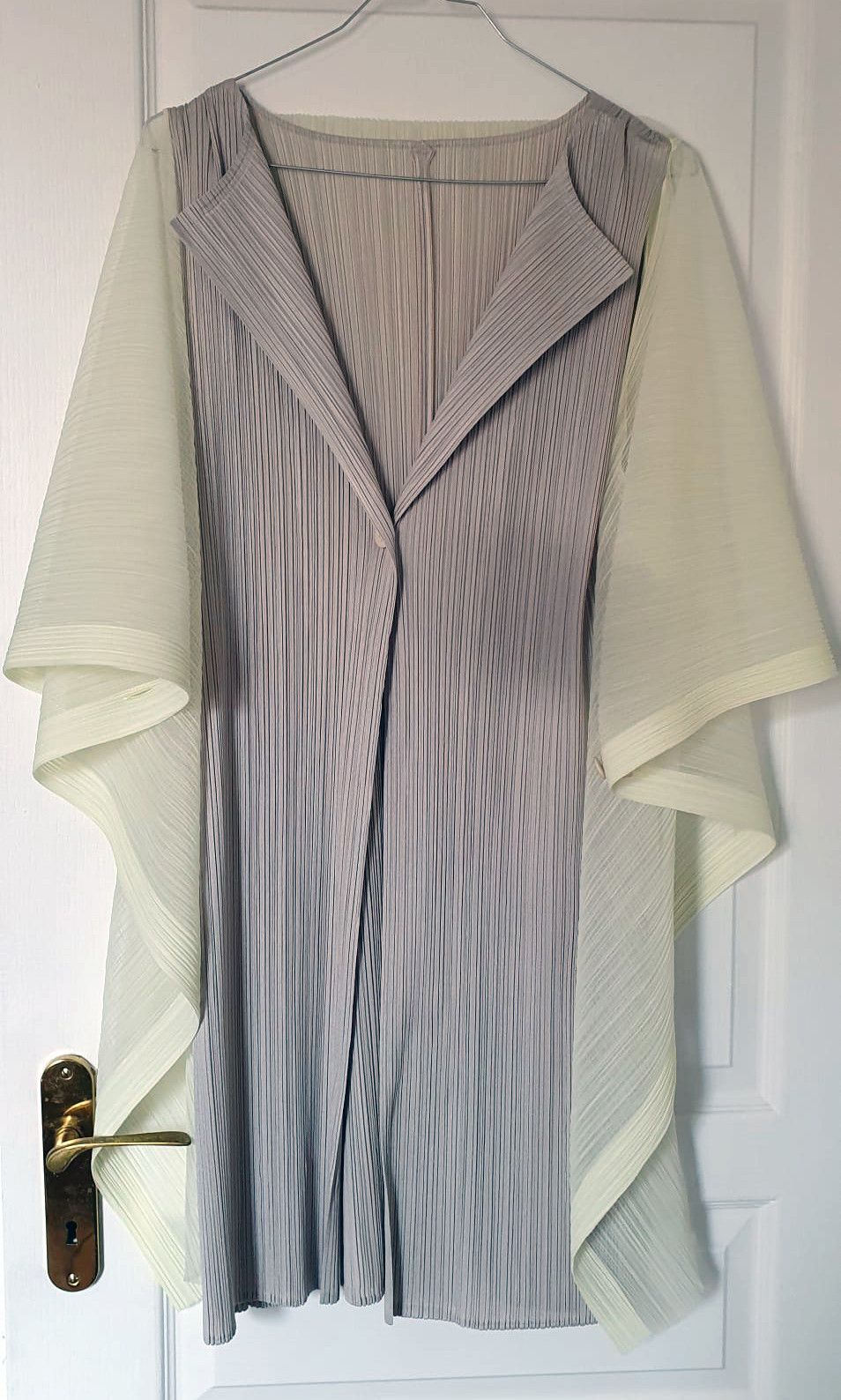 Pleats Please Issey Miyake Issey Miyake sleeveless suit Size S / US 4 / IT 40 - 1 Thumbnail