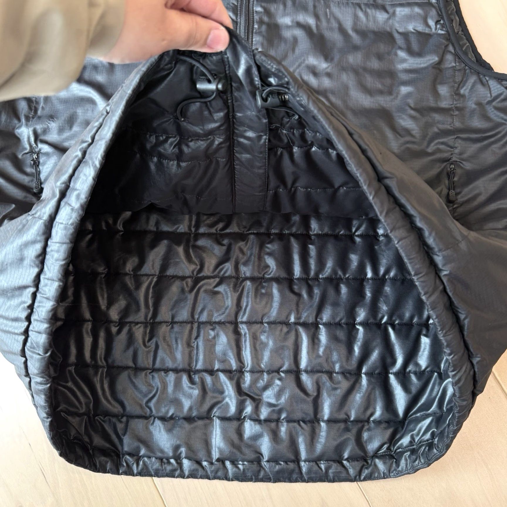 Patagonia Patagonia Micro Puff Vest XL Black Insulated Full Zip Outerwear Men's Vest Winter Casual Travel Size US XL / EU 56 / 4 - 6 Thumbnail