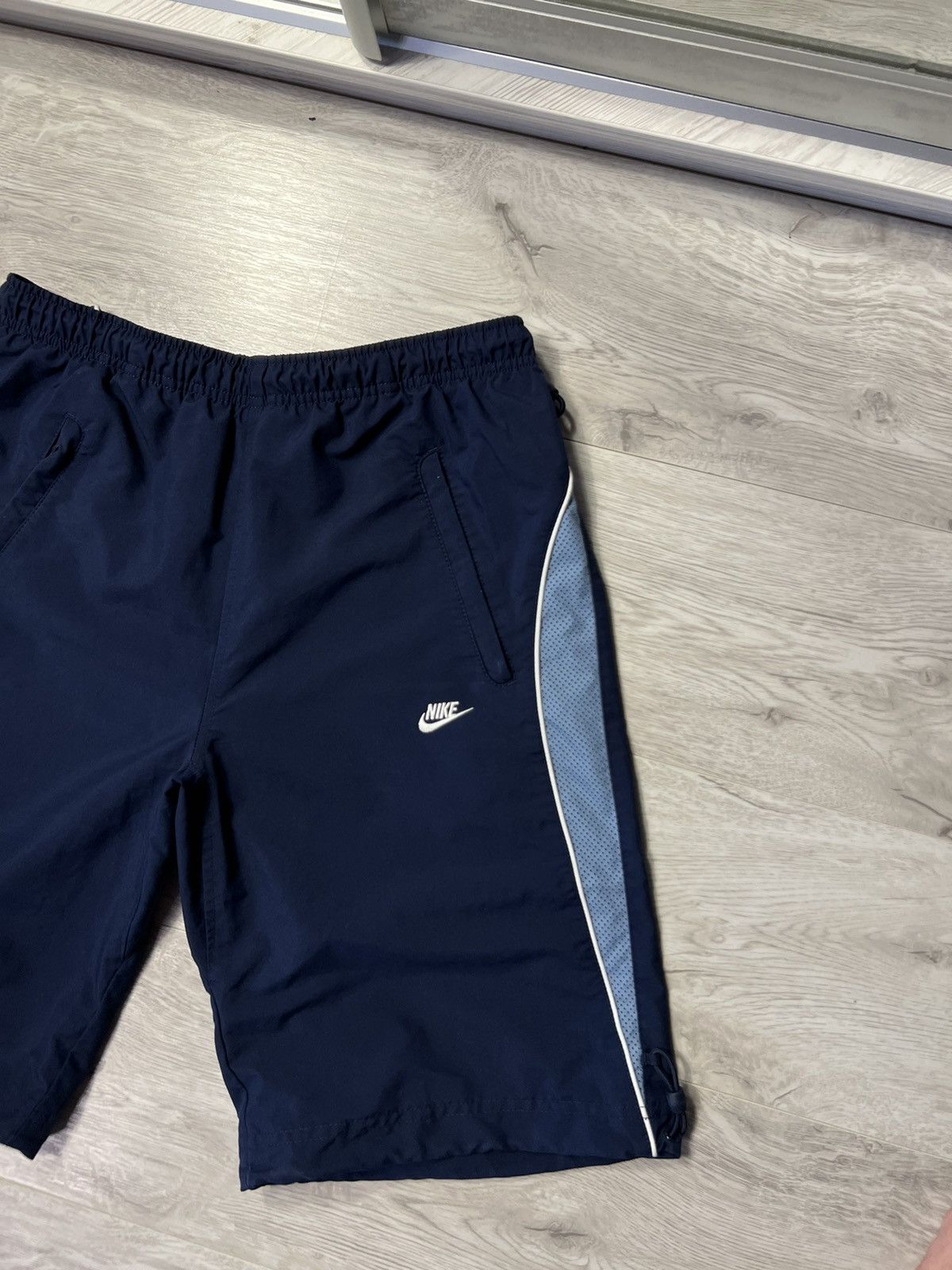 Nike × Vintage Vintage Nike Nylon Shorts Embroidered Swoosh Logo Size US 32 / EU 48 - 5 Thumbnail