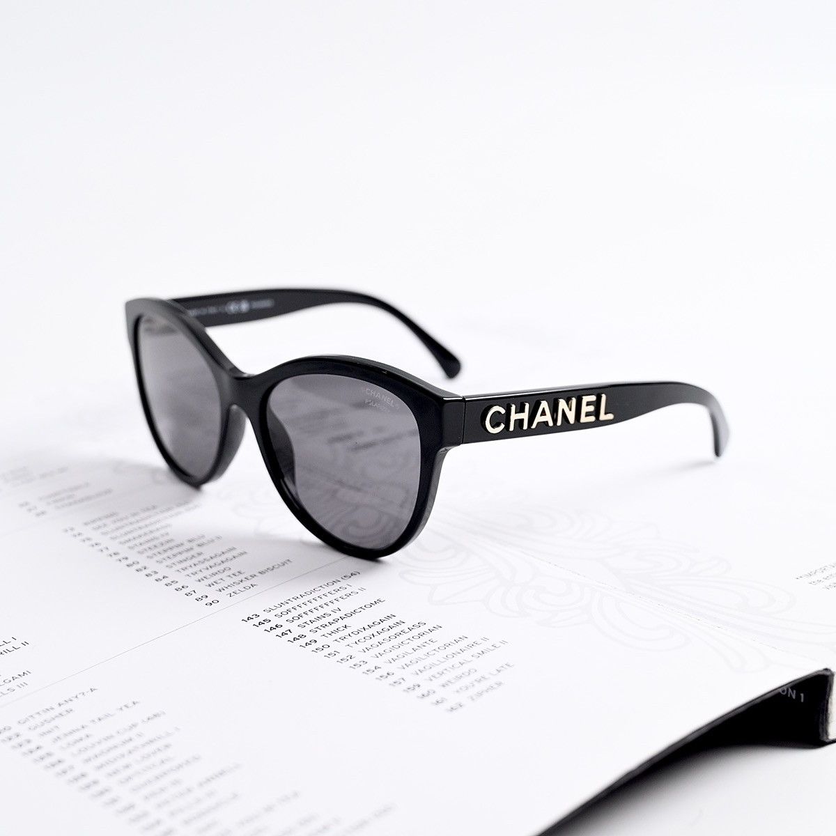 Chanel CHANEL 0CH5458 C622T8 SUNGLASSES Size ONE SIZE - 1 Thumbnail