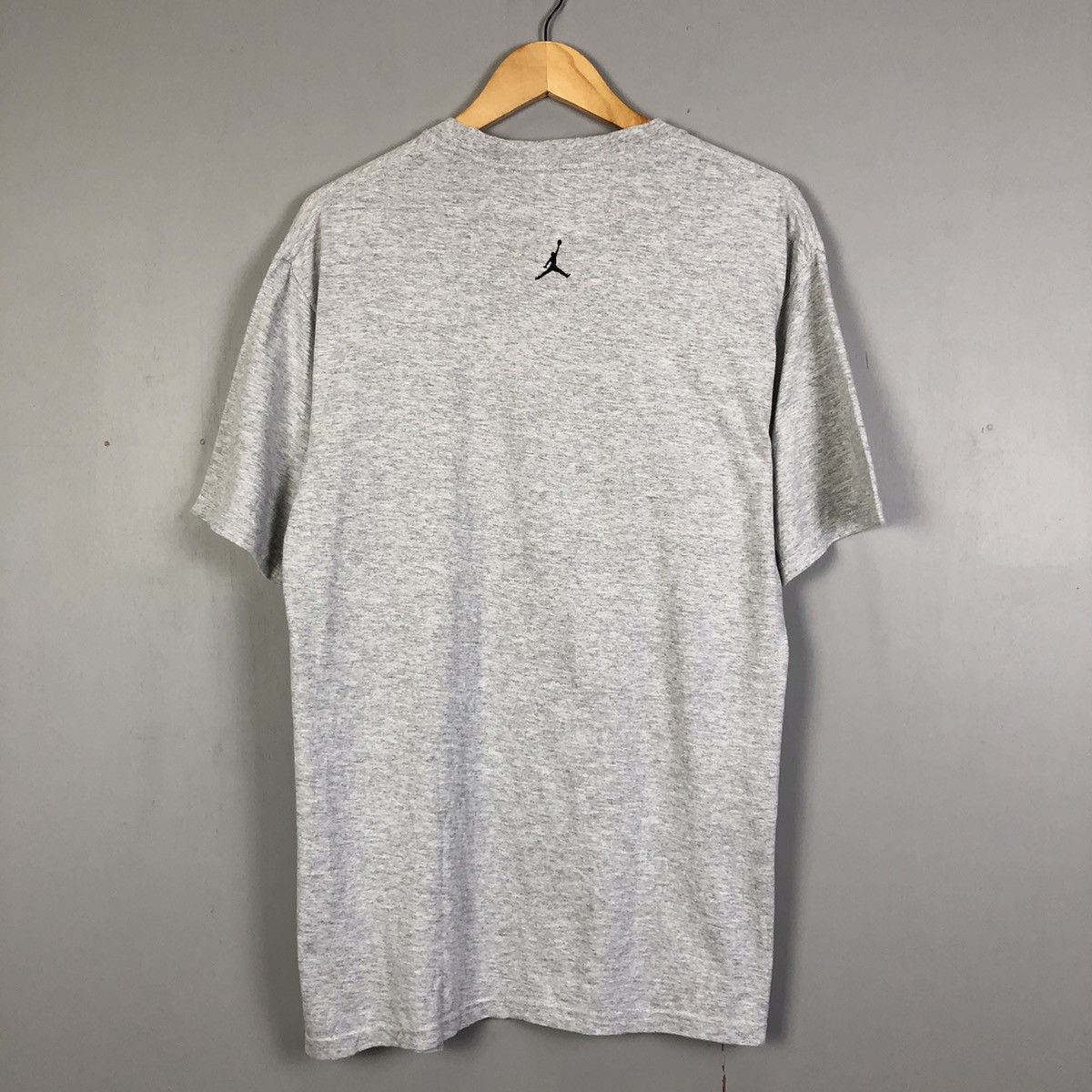 Other Vintage 90s Embroidered NIKE Michael Jordan Tshirt Size US M / EU 48-50 / 2 - 8 Thumbnail
