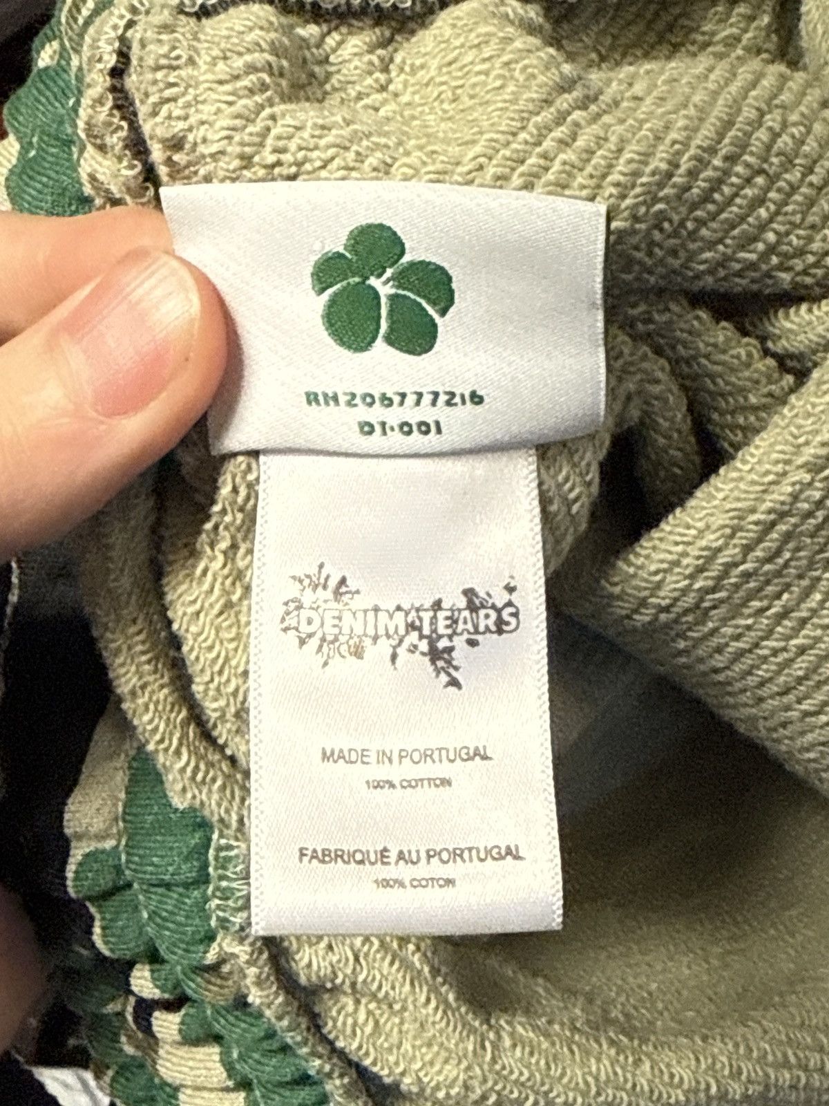 DENIM TEARS Denim Tears Cotton Wreath Camo Sweatpants Size XXL NEW Size US 36 / EU 52 - 12 Thumbnail