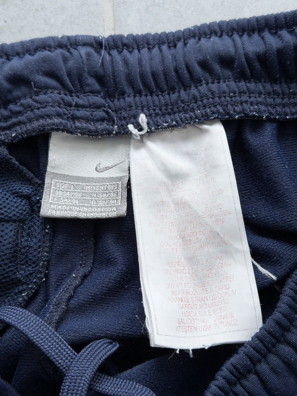 Nike Vintage 00s Nike Baggy Sweatpants Size US 34 / EU 50 - 5 Thumbnail