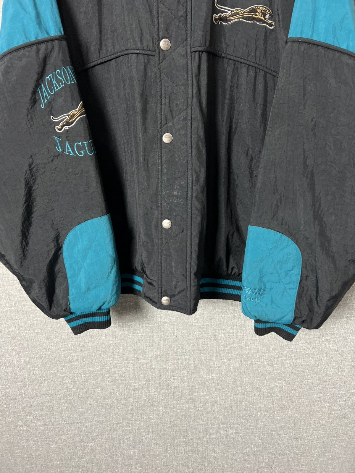 Starter RARE JACKSONVILLE JAGUARS NUTMEG CAMPRI NYLON BOMBER JACKET Size US XL / EU 56 / 4 - 3 Thumbnail