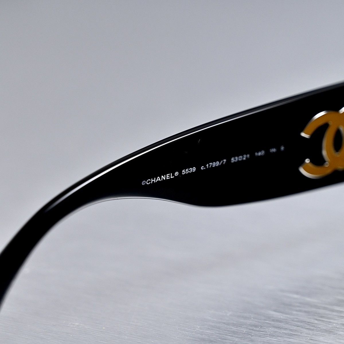 Chanel CHANEL 0CH5539 1799/7 SUNGLASSES Size ONE SIZE - 7 Thumbnail